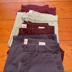 Bundle of 4 ,Gap Essential Khaki 10” shorts, 29 waist